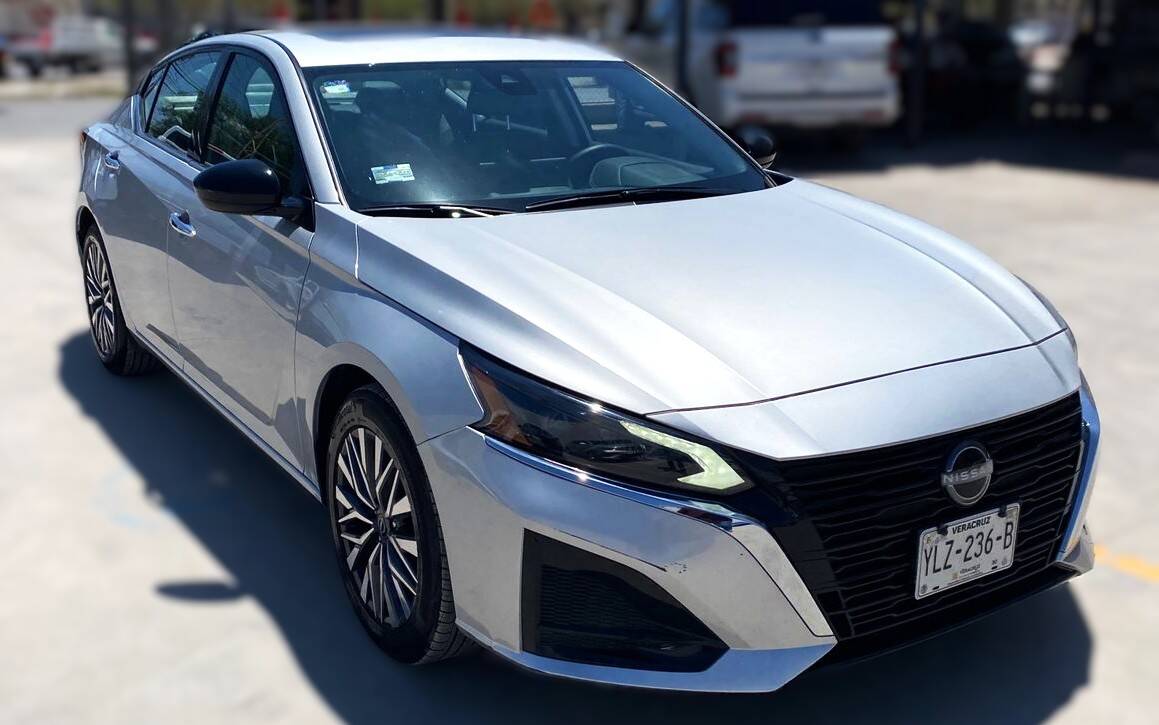 Nissan Altima  2023