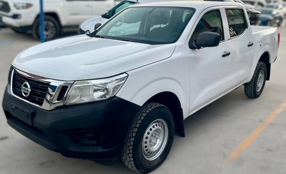 Nissan Np300 2020.