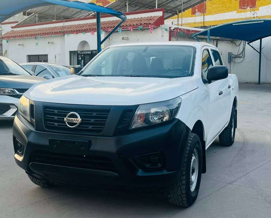 Nissan Np300 Doble cab 2020
