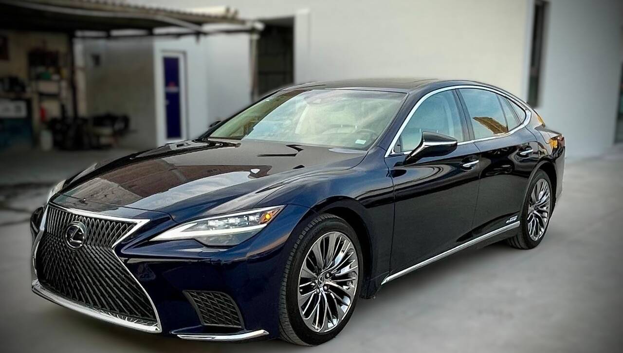 Lexus LS 500 Híbrido Sedán 2022
